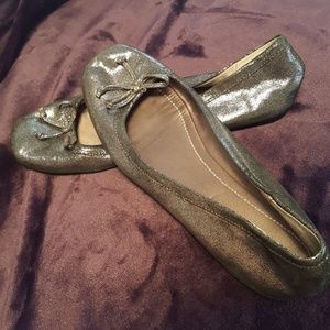 EUC Silver Metallic Nine West Flats